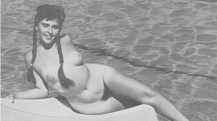 A Few Vintage Nudist Femmes That Truly Turn Me On