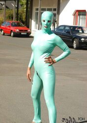 Hotrubberbabe Samantha in green spandex