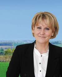 I enjoy draining off to Conservative Nadine Morano