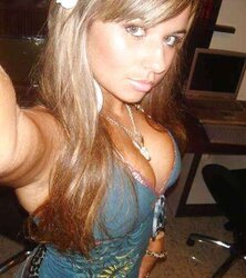 Some Inexperienced Youthful Women selfshots