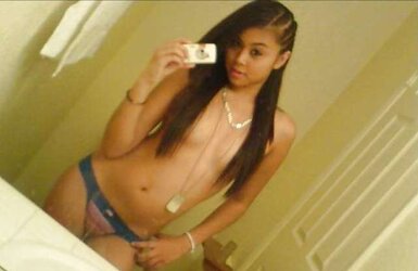 Some Inexperienced Youthful Women selfshots