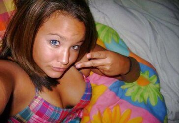 Some Inexperienced Youthful Women selfshots