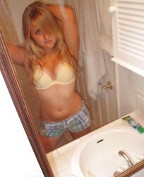 Some Inexperienced Youthful Women selfshots