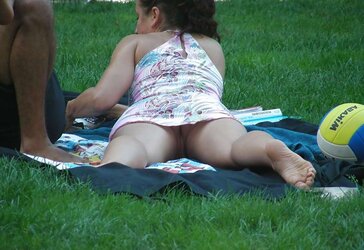 UPSKIRTS Exceptional Park Voyeur Combine