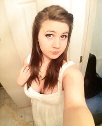 Self-shot Big-Titted Teenager with a cute bum