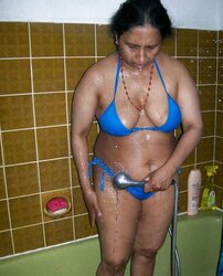 Desi Aunties