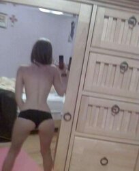 Jummy teenager selfshot