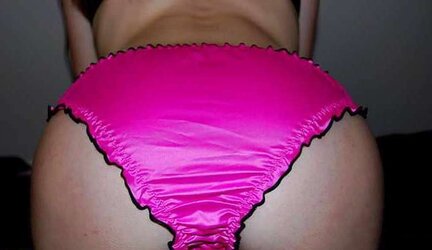 VELVETY BUTTS