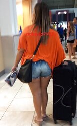 ADORABLE booty Latina MUMMY in brief cut-offs! Sleek Hips VOYEUR