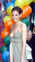 Katie Holmes gives us nipslip