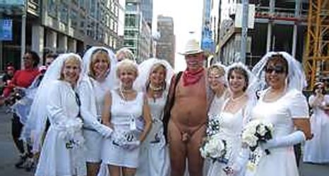 Mr. Smiles bare in public
