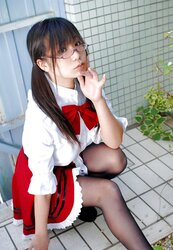 Japanese Cosplay Sweethearts-Chiyoko