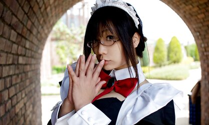 Japanese Cosplay Sweethearts-Chiyoko