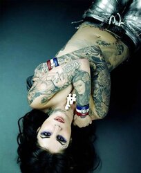 Fantastic bare ladies with tats