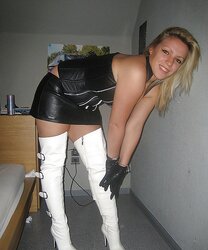 Spandex, leather and culos in leather with spunk