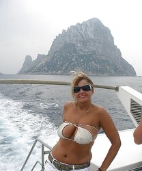 Swimsuit femmes from facebook four.