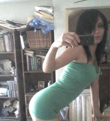 Chicks on camaras and cellphone