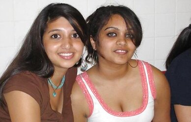 LUXURIOUS DESI INDIAN PAKI HONEYS