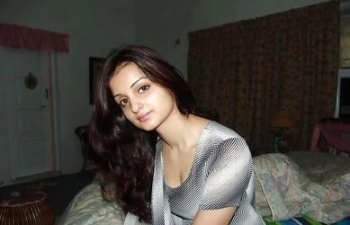 LUXURIOUS DESI INDIAN PAKI HONEYS