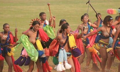 Bare Dame Groups 008 - African Tribal Celebrations