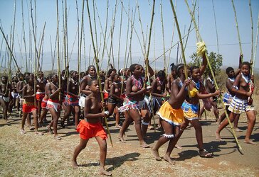 Bare Dame Groups 008 - African Tribal Celebrations