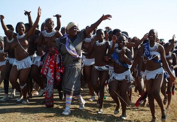 Bare Dame Groups 008 - African Tribal Celebrations