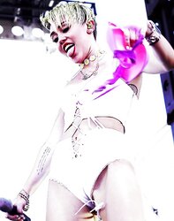 Miley Cyrus iheartradio jamboree