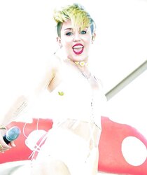 Miley Cyrus iheartradio jamboree