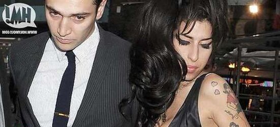 Winehouse Tits