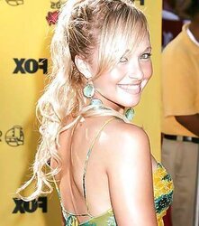 Hayden Panettiere mega bevy