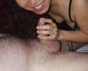 Malaysia JuzminHua Gang-Bang in Brothels