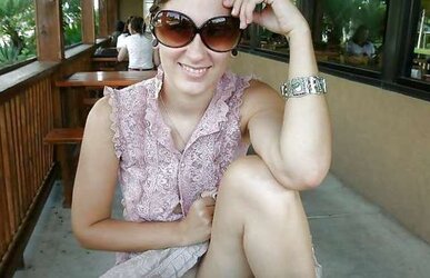 18yo teenager exhib outdoor