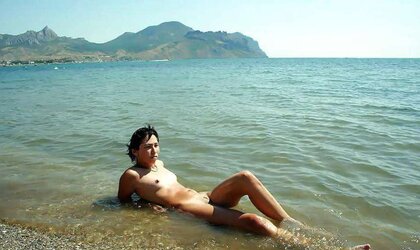 I am a beach naturist
