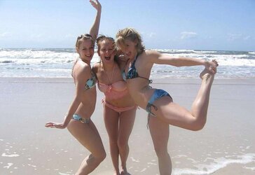 SWIMSUIT LOVELIES I