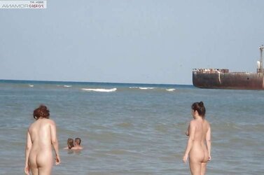 Nudisti romania