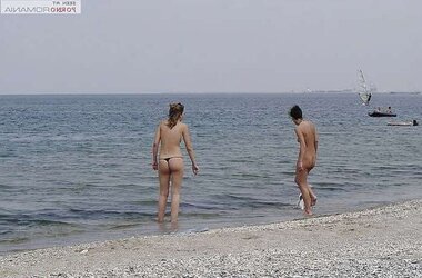 Nudisti romania