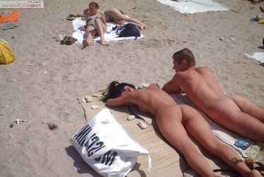 Nudisti romania