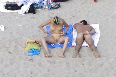 Nudisti romania