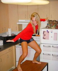 Super-Sexy Breezy Amanda