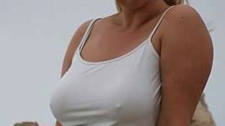 Sans Bra ohne BH unterwegs