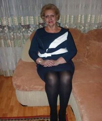 Russian mature dame with super-sexy gams!