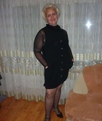 Russian mature dame with super-sexy gams!