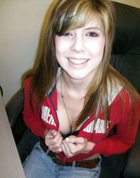 Canadian Teenager deepthroats little schlong