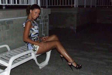 Super-Steamy luxurious gams from heaven: killerlegs soles footsie