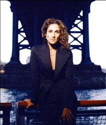 Melina Kanakaredes - Fresh Yorker CSI-Matratze