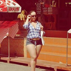 Plus size models viktoria manas and juliya lavrova