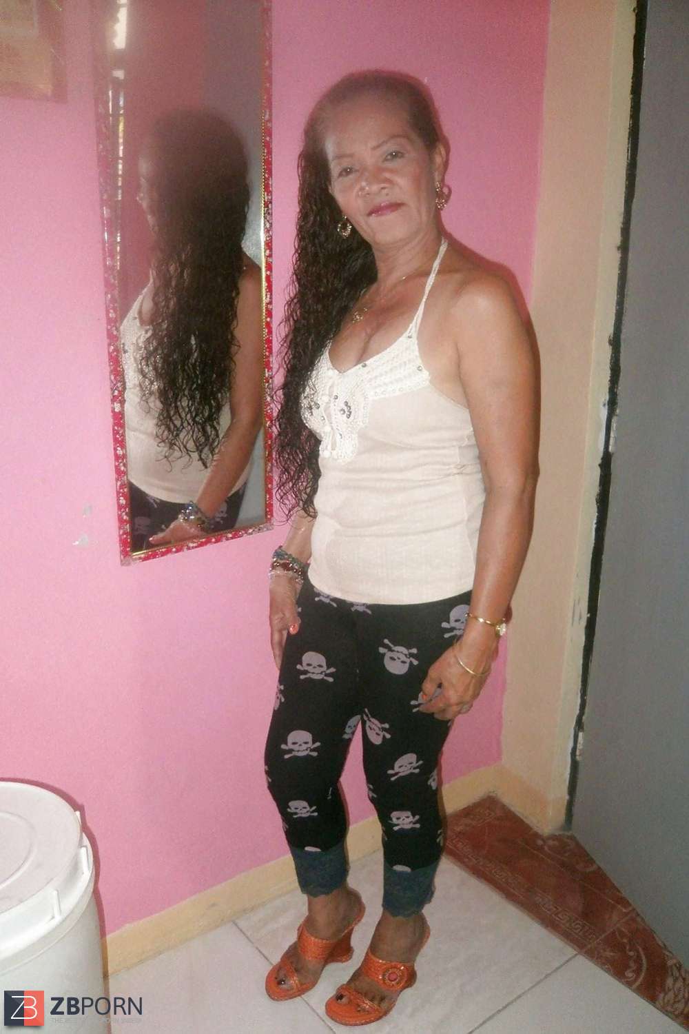 My filipina granny girlfriend maud 62yrs old - ZB Porn