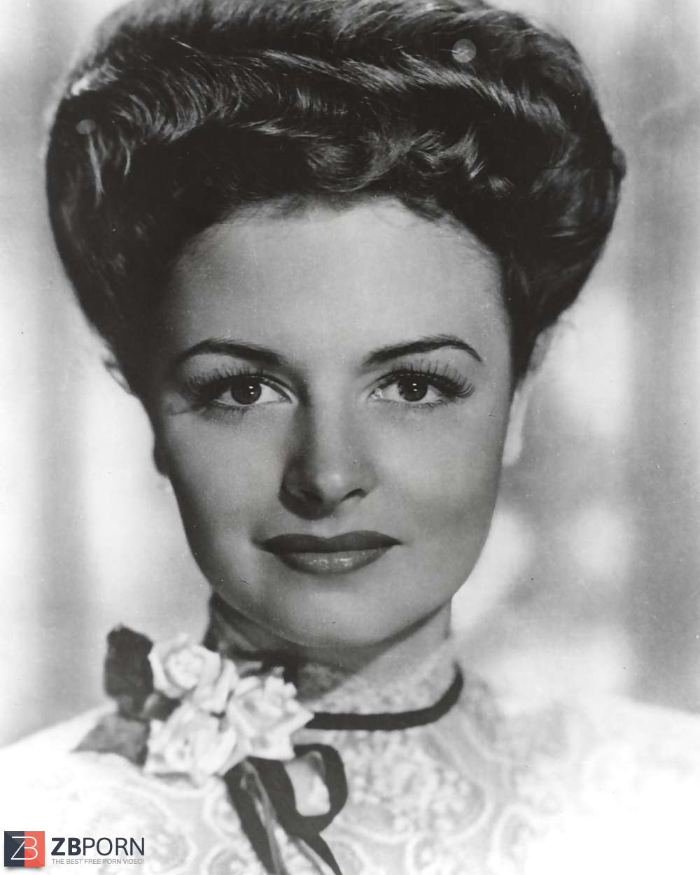 A69 Sensuous Stylish Xciting DONNA REED Excellent Chick - ZB Porn