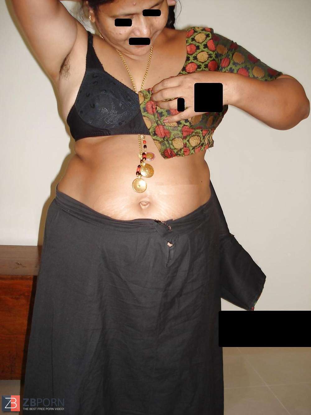 Indian Vizag PLUMPER Aunty Courtsey Nandkok - ZB Porn