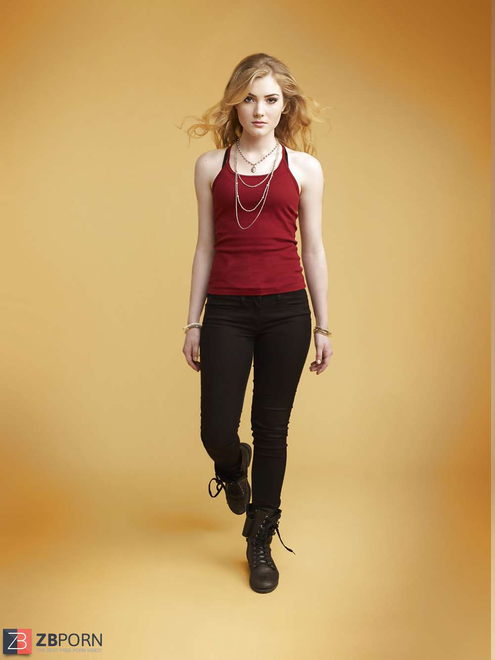 Skyler Samuels - ZB Porn